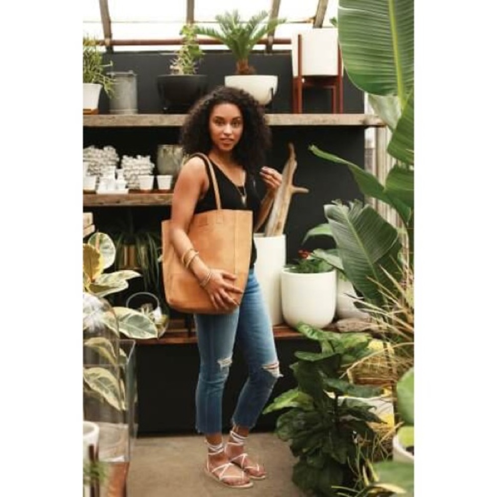 AUTHENTIC SSEKO SAFARI LEATHER BUCKET BAG